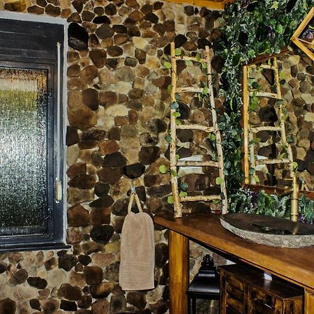 Cityside Cottage エゲル エクステリア 写真