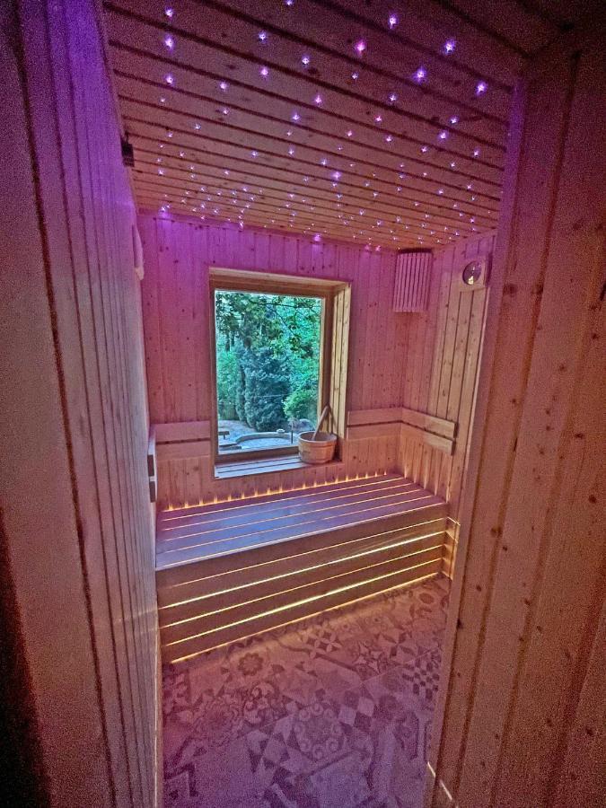 Cityside Cottage エゲル エクステリア 写真