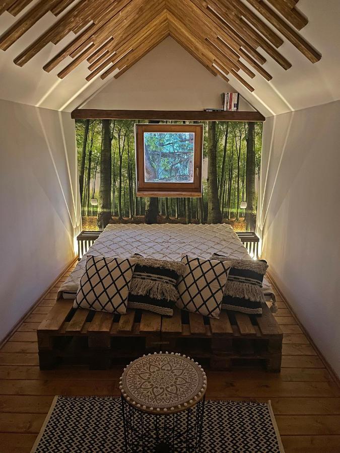 Cityside Cottage エゲル エクステリア 写真