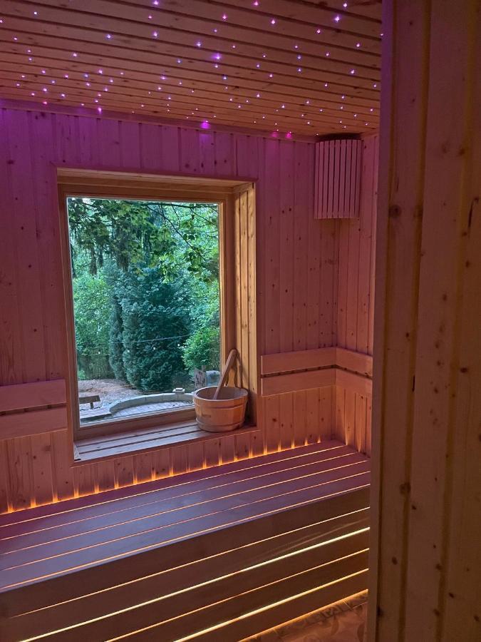 Cityside Cottage エゲル エクステリア 写真