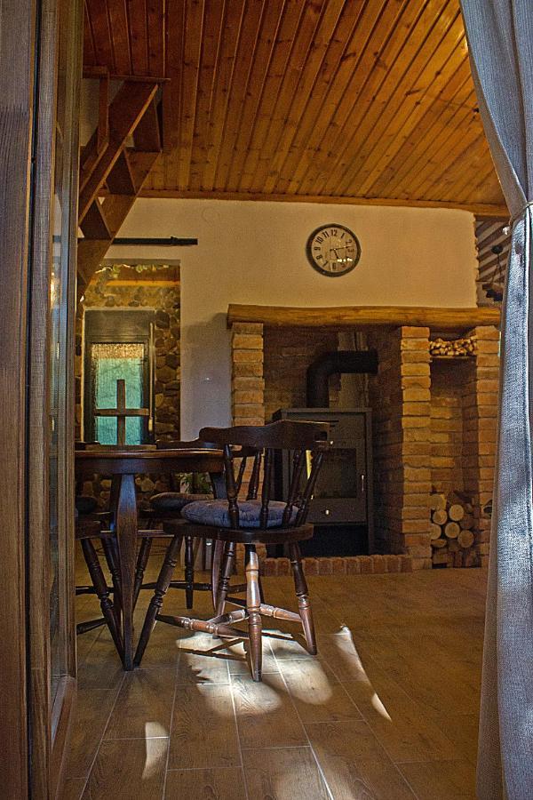 Cityside Cottage エゲル エクステリア 写真